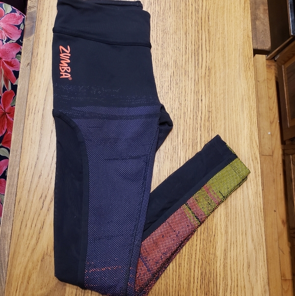 RARE Zumba XS low rise mesh panel compression dance leggings - Picture 2 of 13